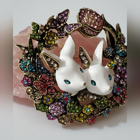 Easter bunny brooch enamel butterflies flowers wreath rhinestones New STUNNING - Picture 2 of 10